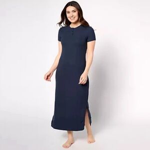 Barefoot Dreams Malibu Collection
Ultra Soft Henley Dress Indigo Color
Size 1XP